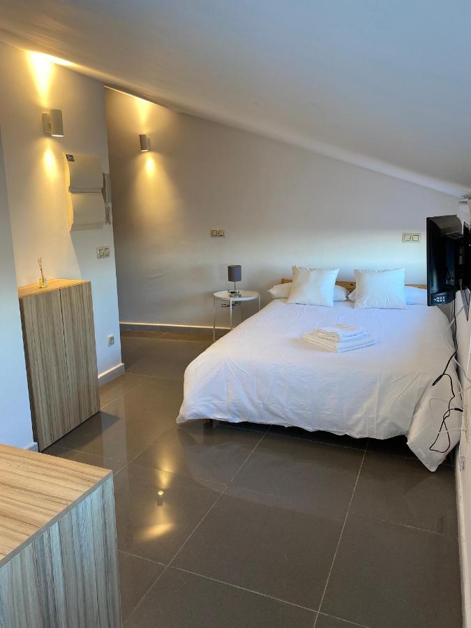 Apartamentos Fuente Arriba Poyales Del Hoyo Zewnętrze zdjęcie